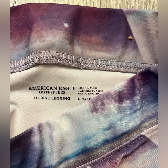 American Eagle• Marbled Purple White Hi-Rise Leggings, Size L, EUC - Picture 11 of 11